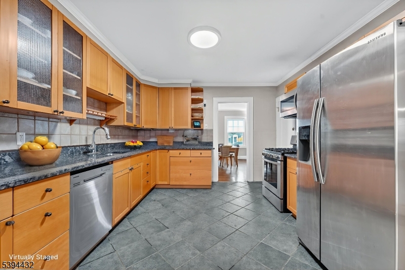 SLEEPY HOLLOW AREA - Residential