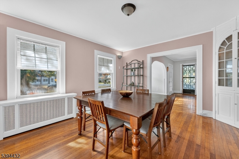 SLEEPY HOLLOW AREA - Residential