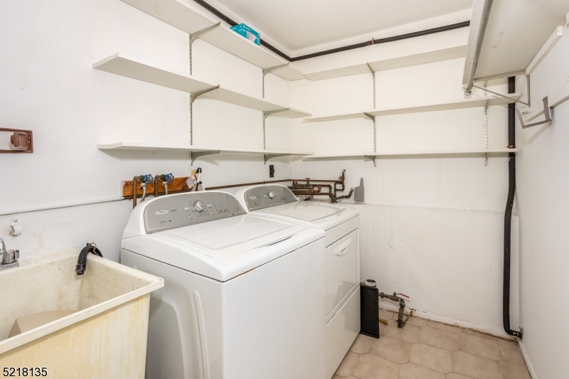 Bee Meadow - Residential