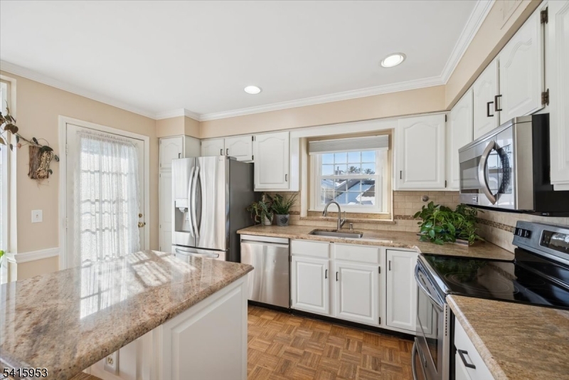 Stone Edge - Residential