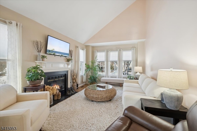 Stone Edge - Residential