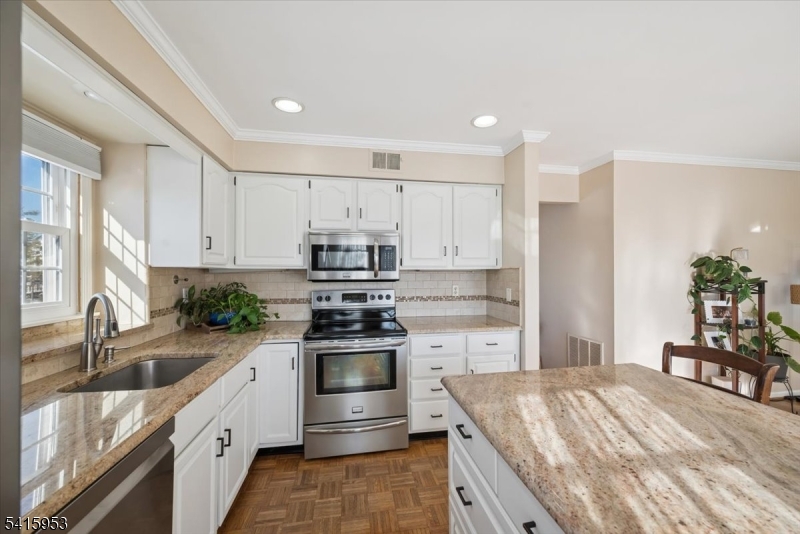 Stone Edge - Residential