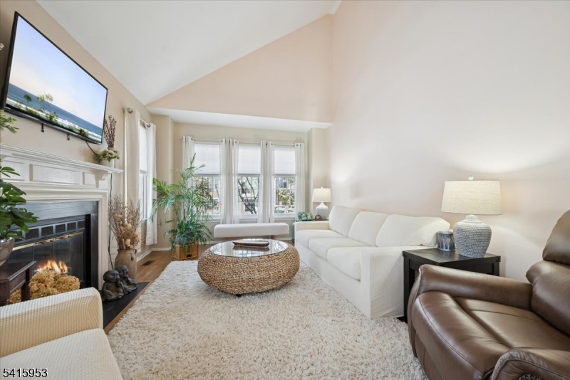 Stone Edge - Residential