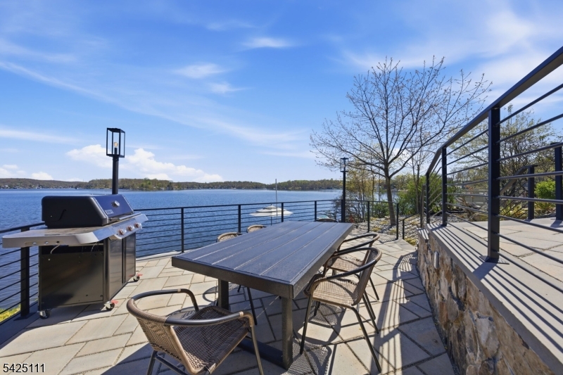 Lakefront - Residential