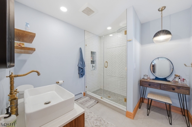 Lakefront - Residential