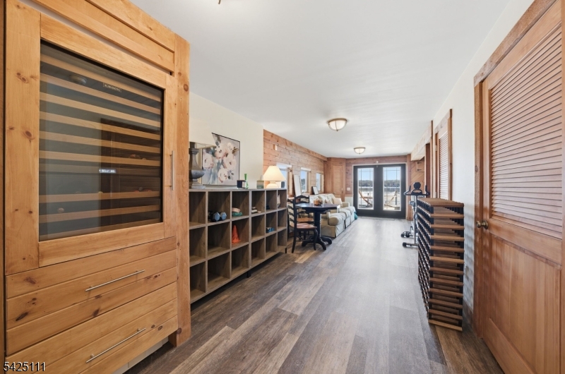 Lakefront - Residential