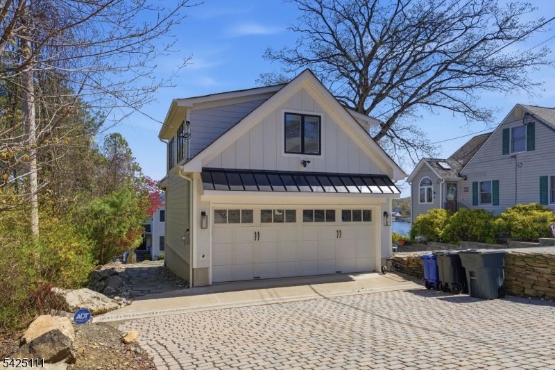Lakefront - Residential