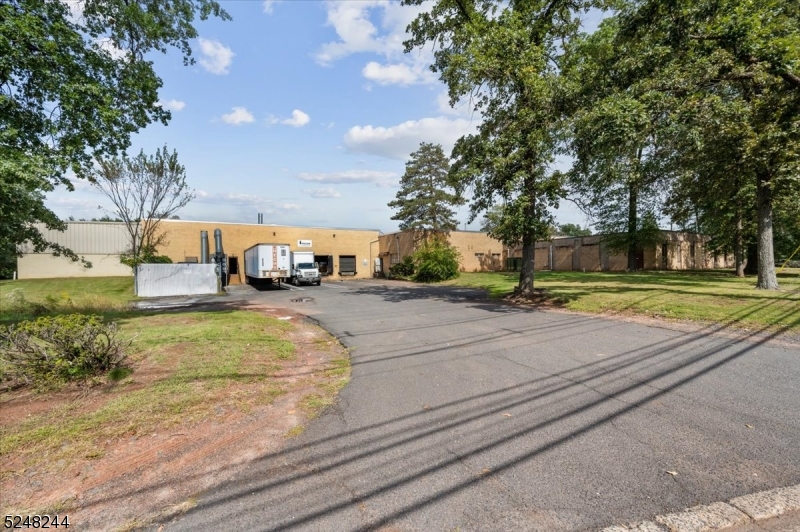 Franklin Twp., New Jersey 08873, United States, ,Commercial,Pending,57770