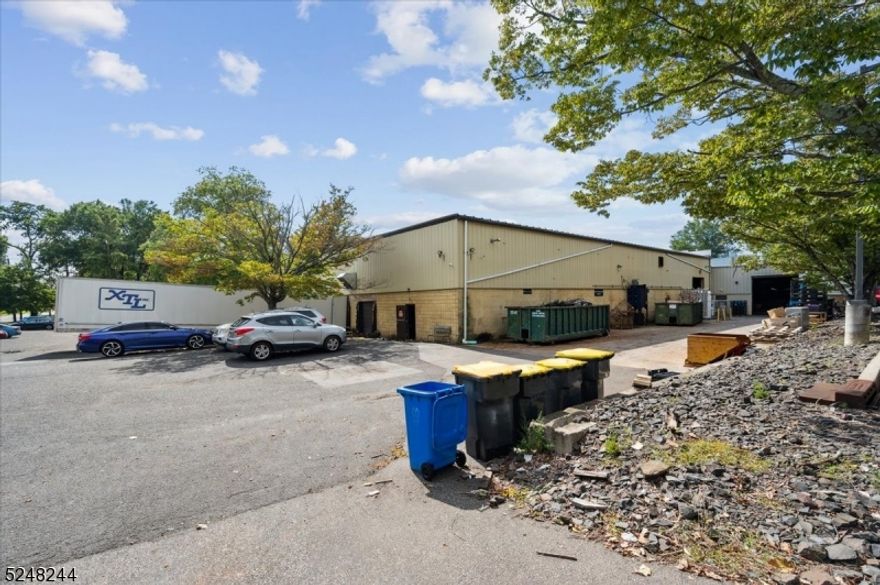UNBELIEVABLE: SOMERSET, FRANKLIN TOWNSHIP, 61,539SF MASONRY AND STEEL FRAME LIGHT INDUSTRIAL BUILDING ON 3.5 ACRES BUILT 1970. THE BUILDING IS DEMISED INTO FRONT OFFICE COMPONENT TOTALING 7,289 SF OR 12 % OFFICE WITH BALANCE CONSISTING OF WAREHOUSE AND FABRICATION AREA. ZONE B1, BUSINESS AND INDUSTRIAL DISTRICT FEATURING, 17' TO 21' CEILING HEIGHTS, 30' COLUMN SPACING, SIX (6) TAIL BOARD LOADING AND TWO (2) DRIVE-IN DOORS, WET SPRINKLER SYSTEM, FIRE/SECURITY PANEL CONNECTED TO CMS, ROOFTOP SOLAR PANEL SYSTEM, PLUS 60+ CAR PARKING SPACES, IDEAL INVESTMENT OR OWNER-USER OPPORTUNITY