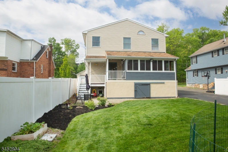 Cedar Knolls - Residential