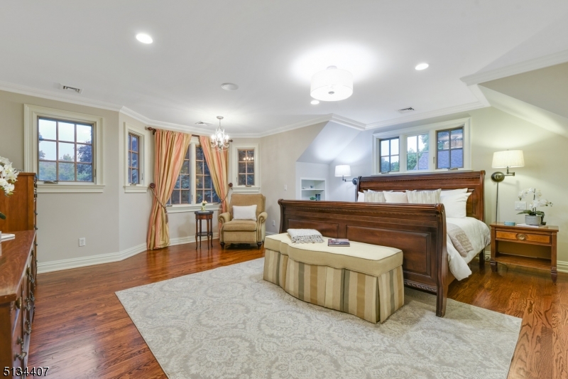 Poet's Section - Residential