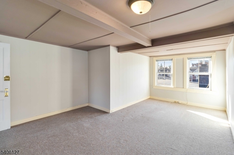 CENTRAL BUSINESS DISTRICT - Commercial Lease