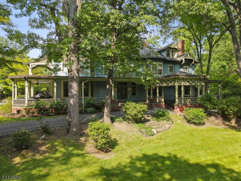 40 Highland Ave