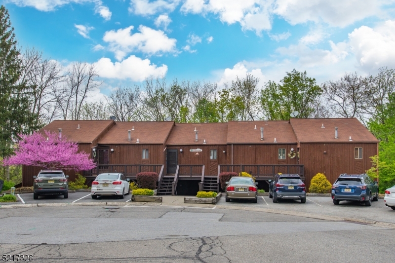 GREAT GORGE VILLAGE - Residential Lease