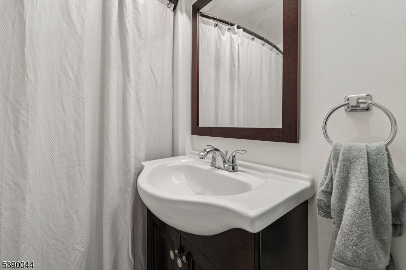 Cupsaw Lake - Residential