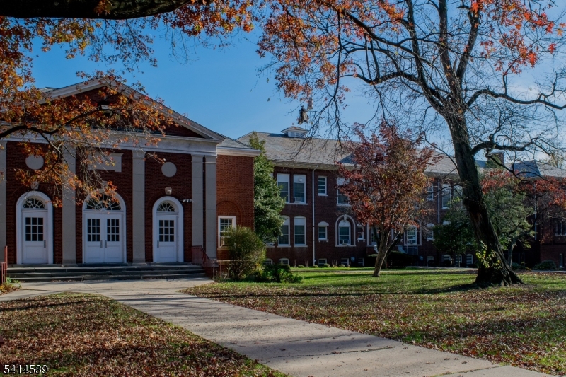 Maplewood Village - Residential