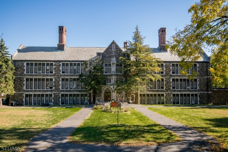 Maplewood Village - Residential