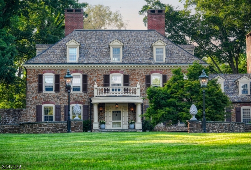 74 Village Rd