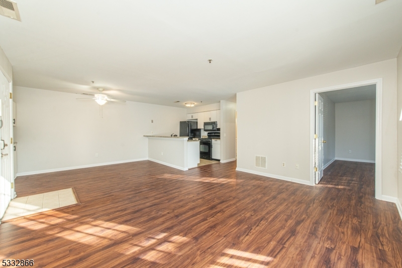 Montville Chase - Residential Lease