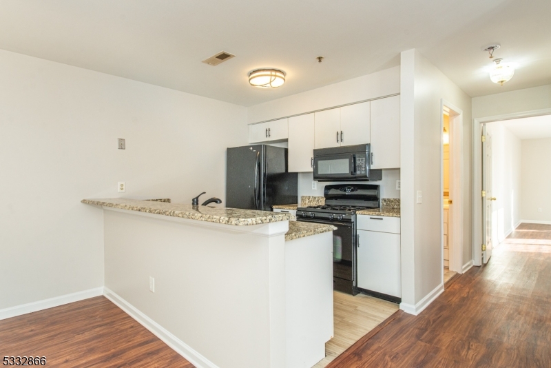 Montville Chase - Residential Lease