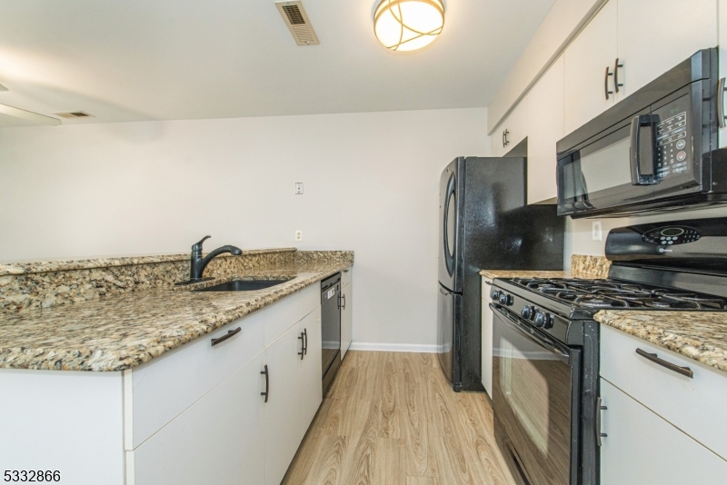 Montville Chase - Residential Lease