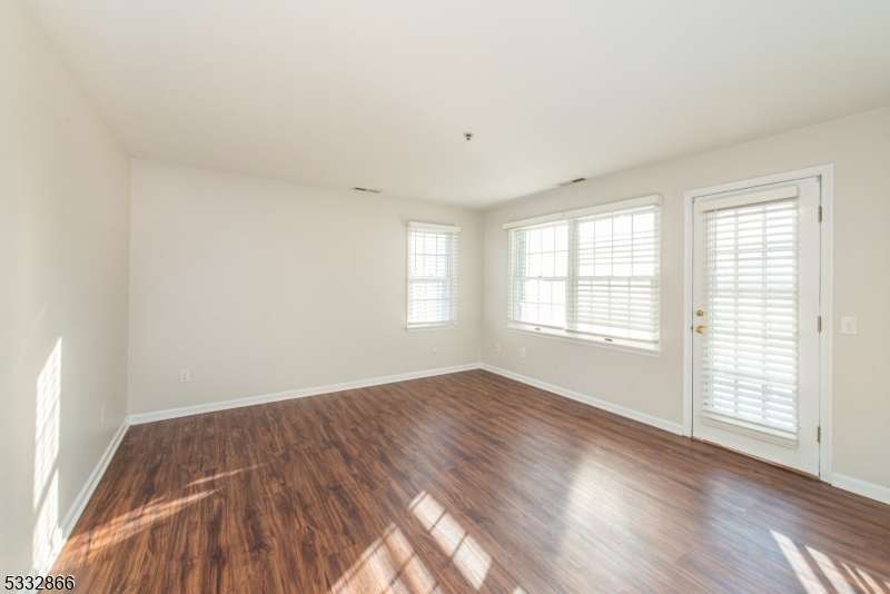 Montville Chase - Residential Lease