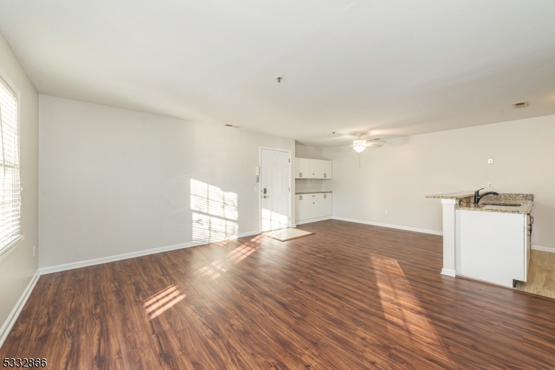 Montville Chase - Residential Lease