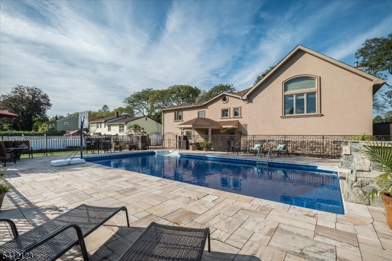 Valley - Residential