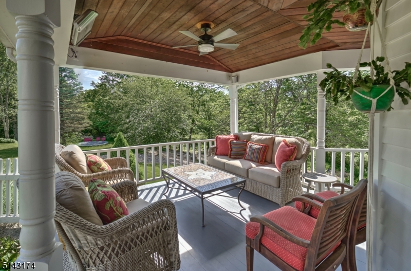 New Vernon - Residential