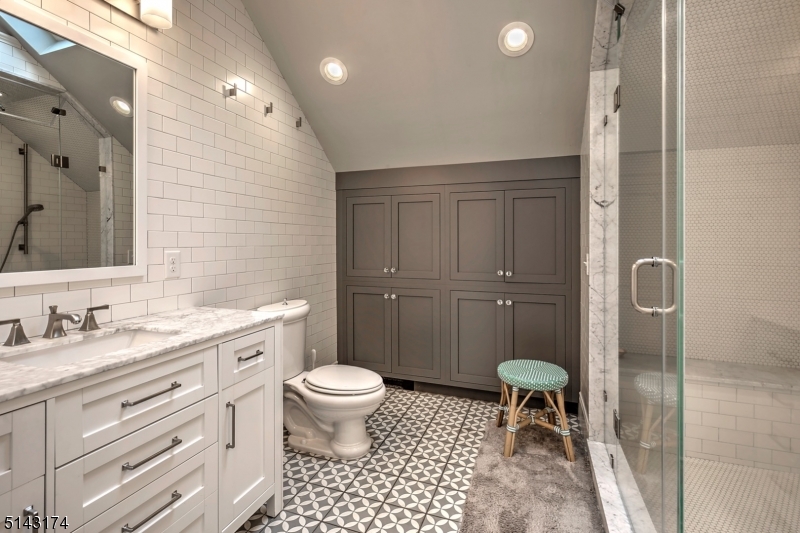 New Vernon - Residential