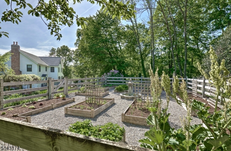 New Vernon - Residential