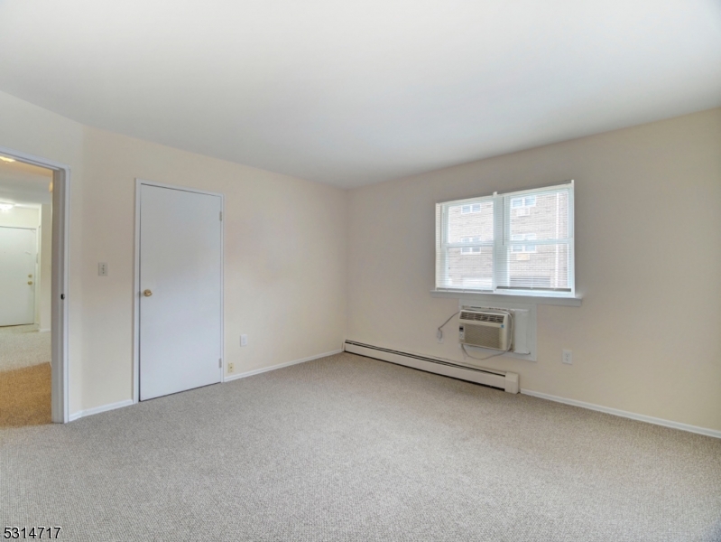 Mountain Club - Residential Lease