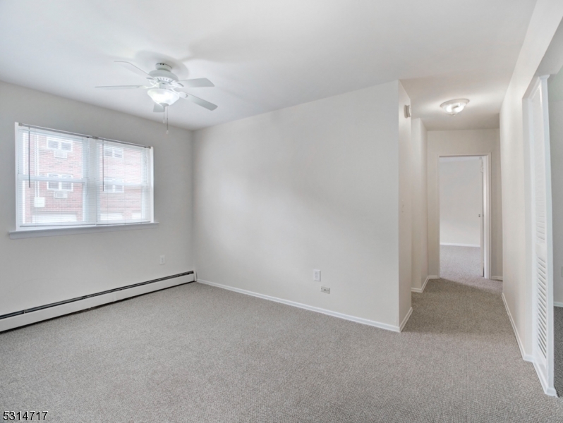 Mountain Club - Residential Lease