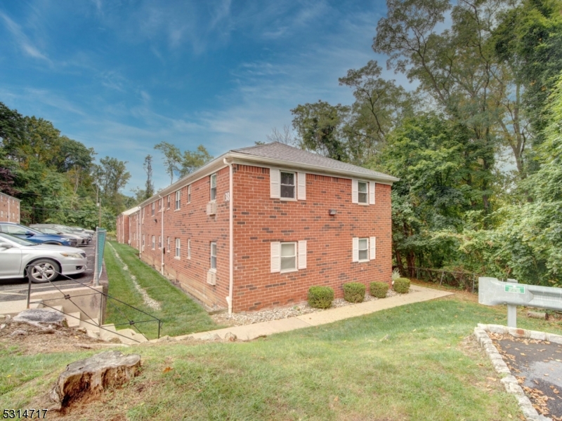 Mountain Club - Residential Lease