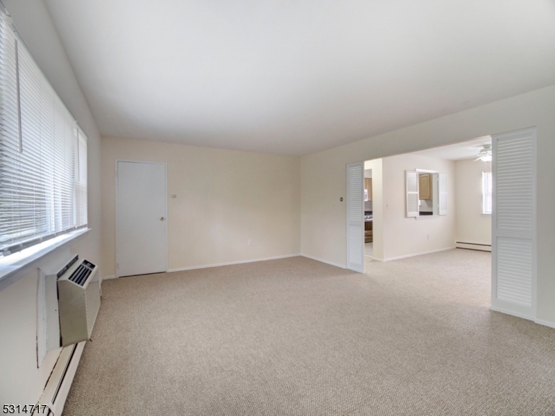 Mountain Club - Residential Lease