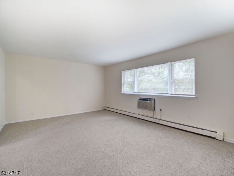 Mountain Club - Residential Lease