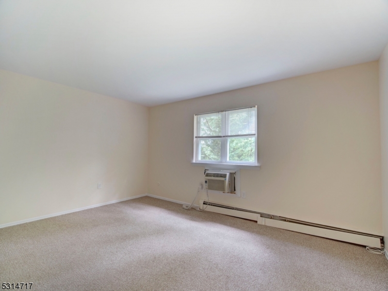 Mountain Club - Residential Lease