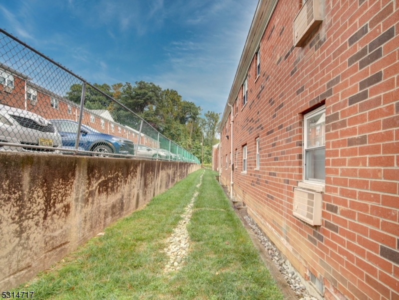 Mountain Club - Residential Lease