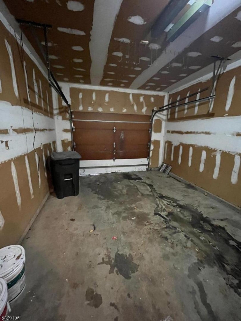 High Point Country Club - Residential Lease