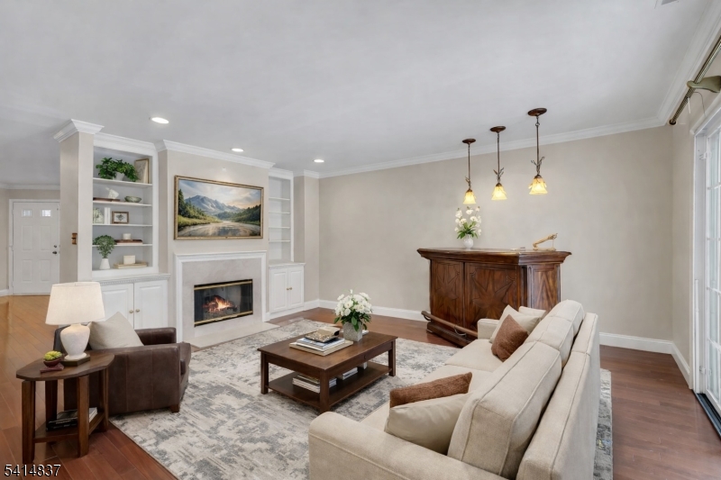 SQUAW BROOK RUN - Residential