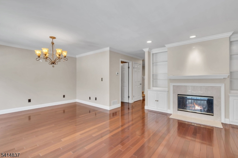 SQUAW BROOK RUN - Residential