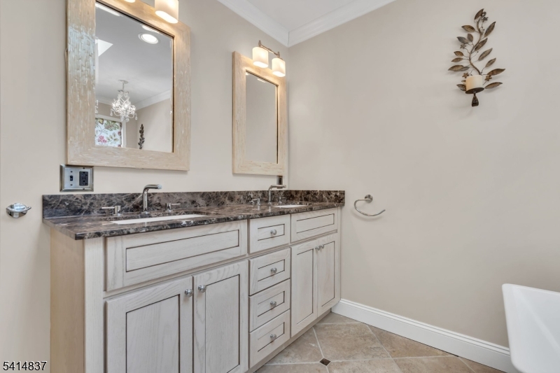 SQUAW BROOK RUN - Residential