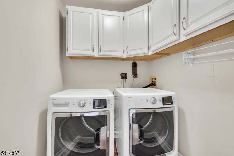 SQUAW BROOK RUN - Residential