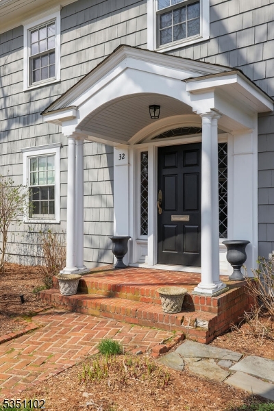 32 Hamilton Rd