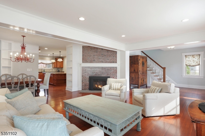 32 Hamilton Rd