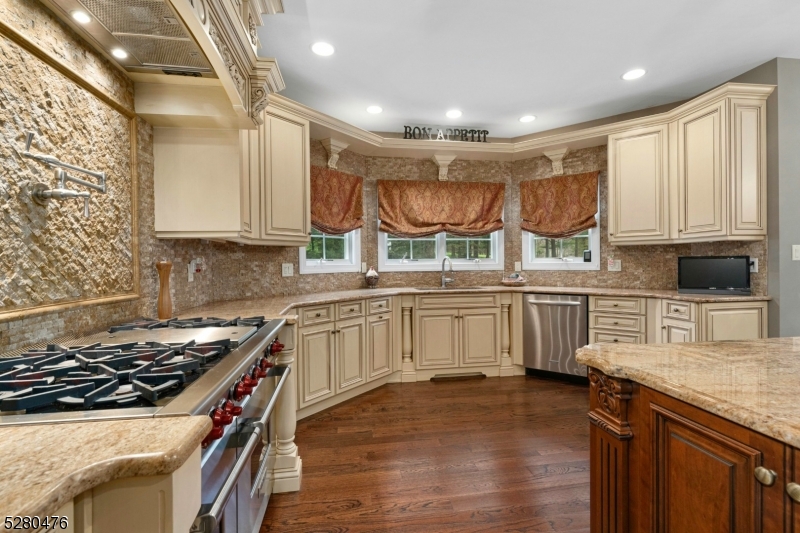 Tall Oaks at Martinsville - Residential