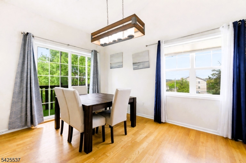 Condo/Coop/Townhouse - Residential