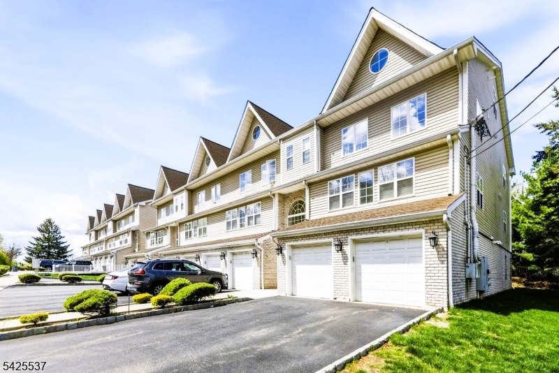 Condo/Coop/Townhouse - Residential