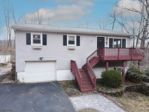 14 Old Coach Rd, Vernon Twp., NJ 07462 - MLS#: 3921294