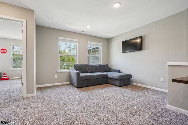 Kensington Square - Residential